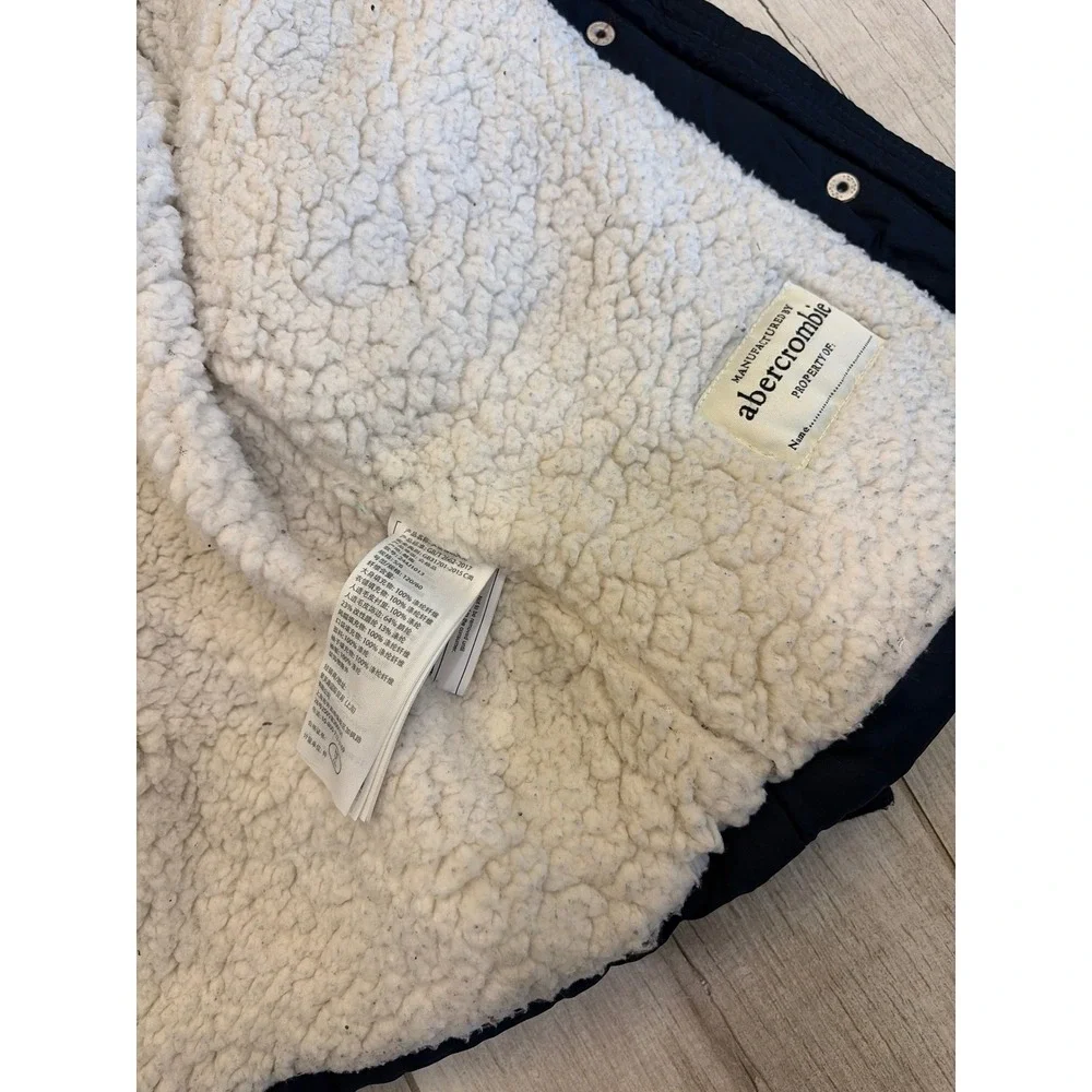 Abercrombie Kids Navy Blue Sherpa Lined Puffer Jacket Faux Fur Hood Size 5/6